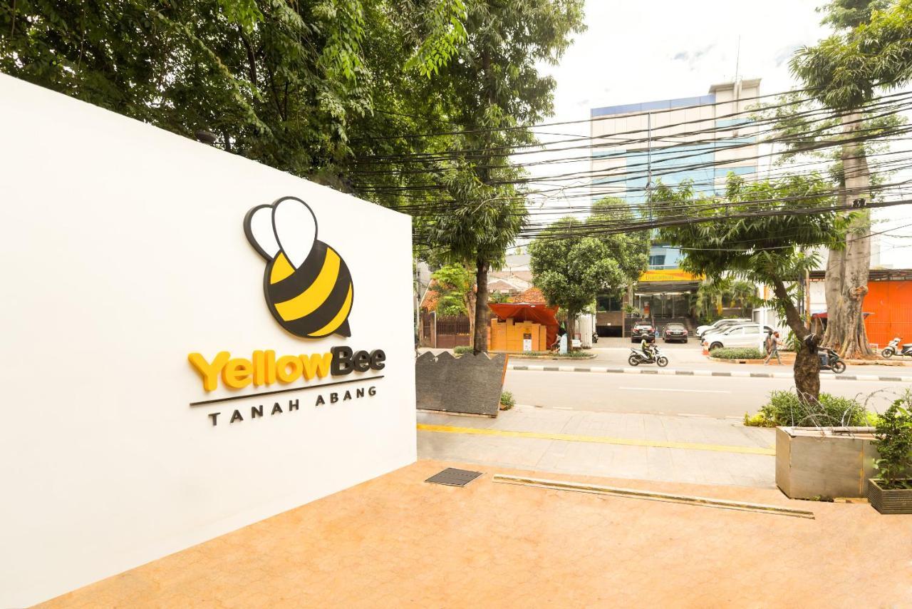 Yellow Bee Tanah Abang Jakarta Exterior photo