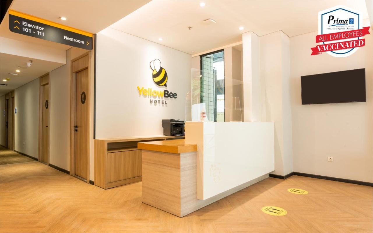 Yellow Bee Tanah Abang Jakarta Exterior photo