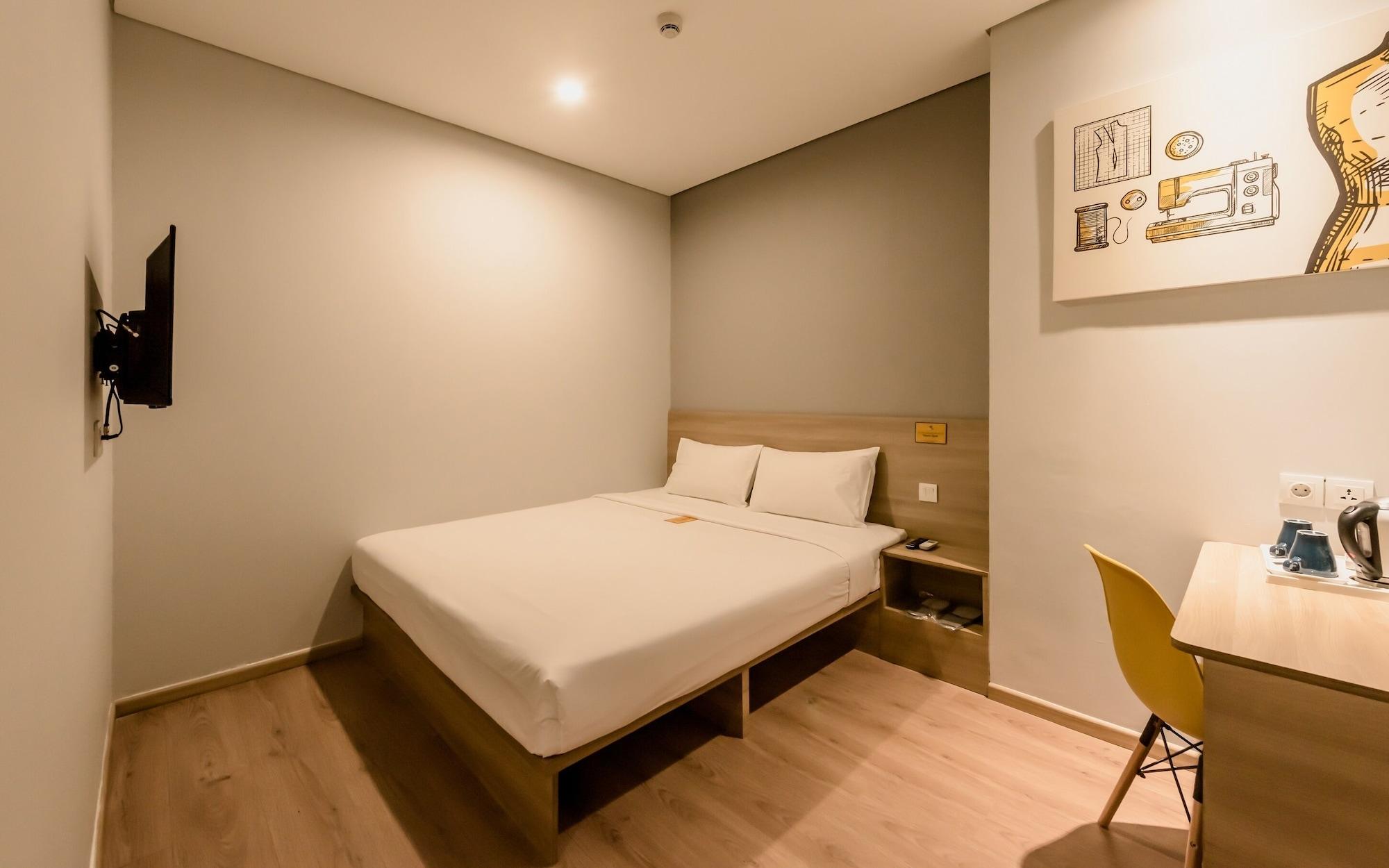 Yellow Bee Tanah Abang Jakarta Exterior photo
